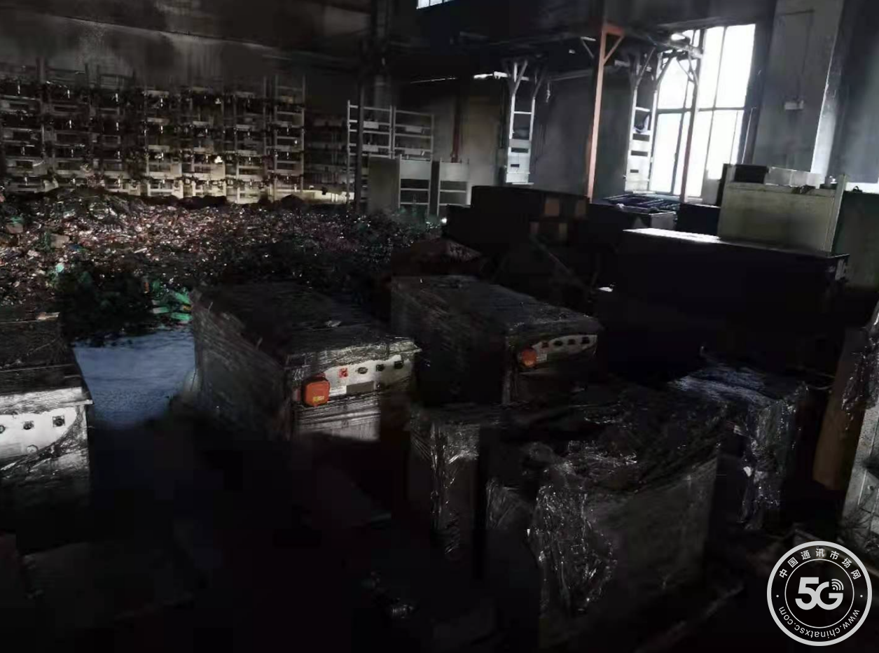 合肥市包河区天津路的瓯鹏工厂火灾后。（律师王令供图）
